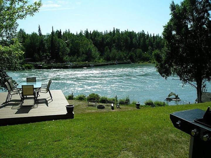 Kenai River Lodge Солдотна Экстерьер фото